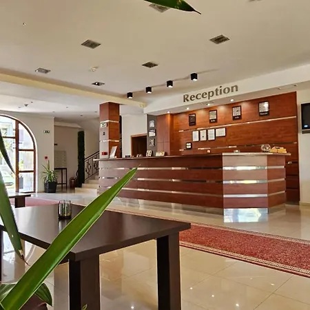 Liani סאני ביץ'