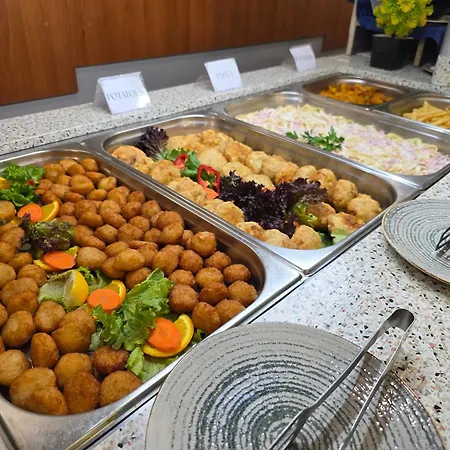 Liani סאני ביץ'