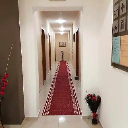 Liani Хотел