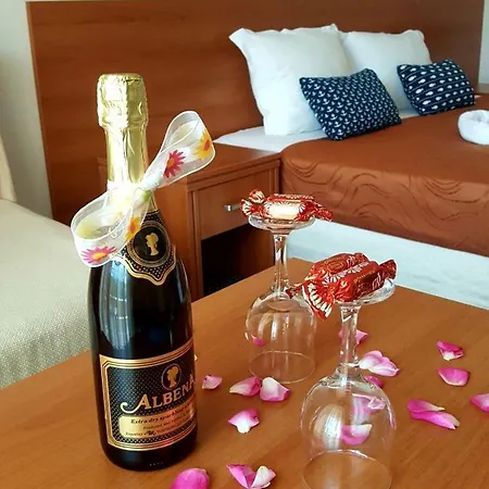 Hotel Liani 3*