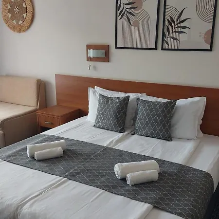 Liani 3* Napospart