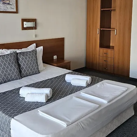 Liani Szálloda 3*