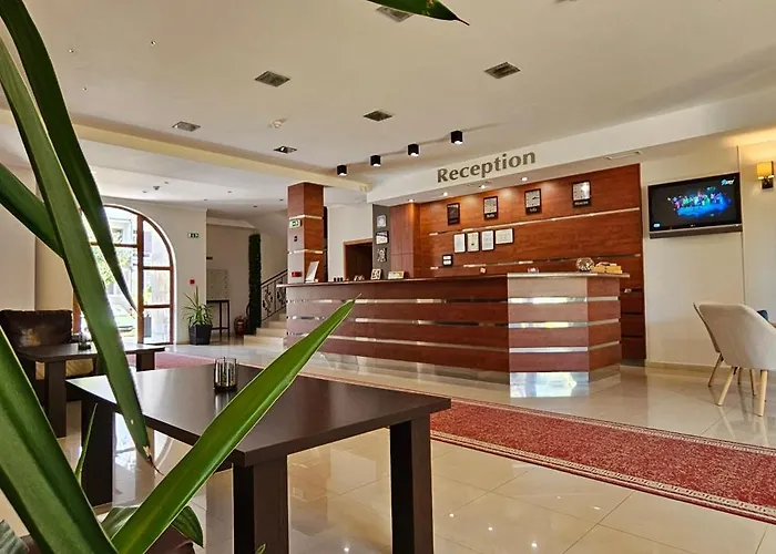 Liani Σάνι Μπιτς